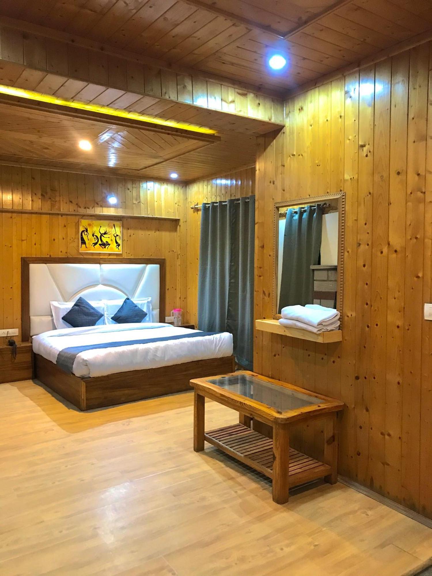 The Avenue Hotel , Manali A River Side Hotel מראה חיצוני תמונה